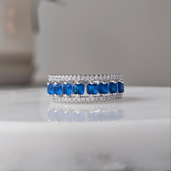 STERLING SWAROVSKI SAPPHIRE ETERNITY BAND - Picture 1 of 3